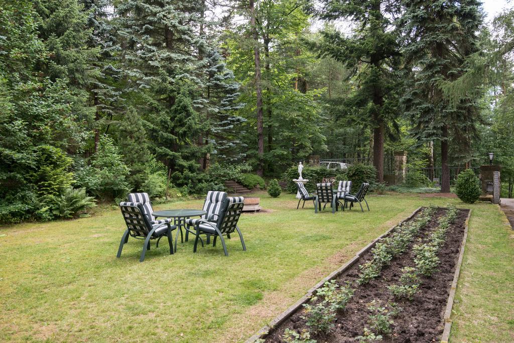Villa Augustusberg Petrovice  Экстерьер фото