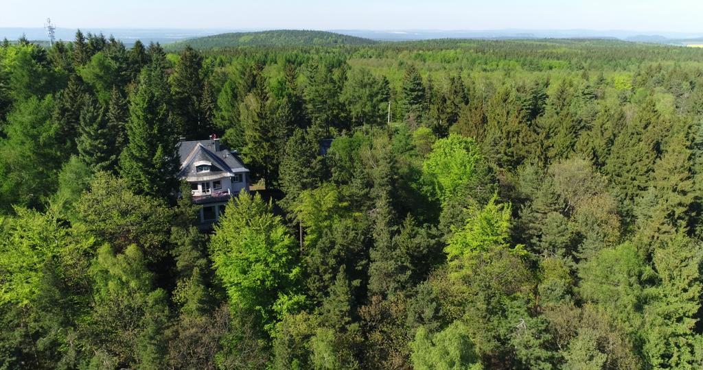 Villa Augustusberg Petrovice  Экстерьер фото