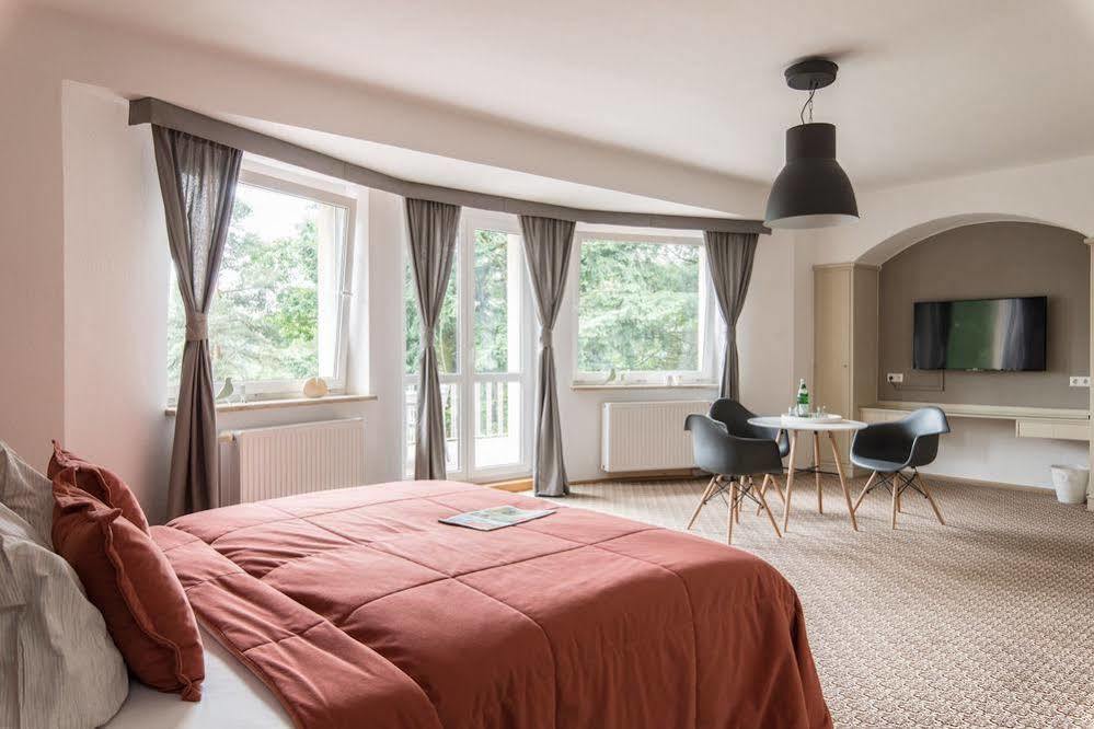 Villa Augustusberg Petrovice  Экстерьер фото